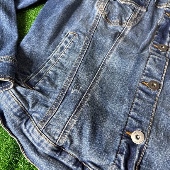 Torrid Women’s Classic Trucker Denim Jean Jacket Blue Essential Timeless Size 00 - Picture 7 of 14